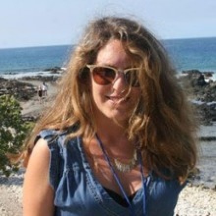 האם מוסיקה התפתחה באבולוציה, כדי לקדם חברתיות בבני אדם? שיר אציל Shir Atzil